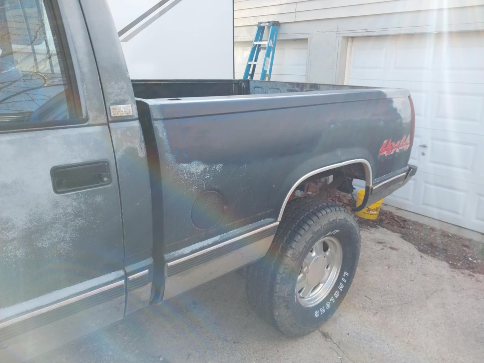 GMC-Sierra-1500-1988-Standard-Cab-Pickup-7