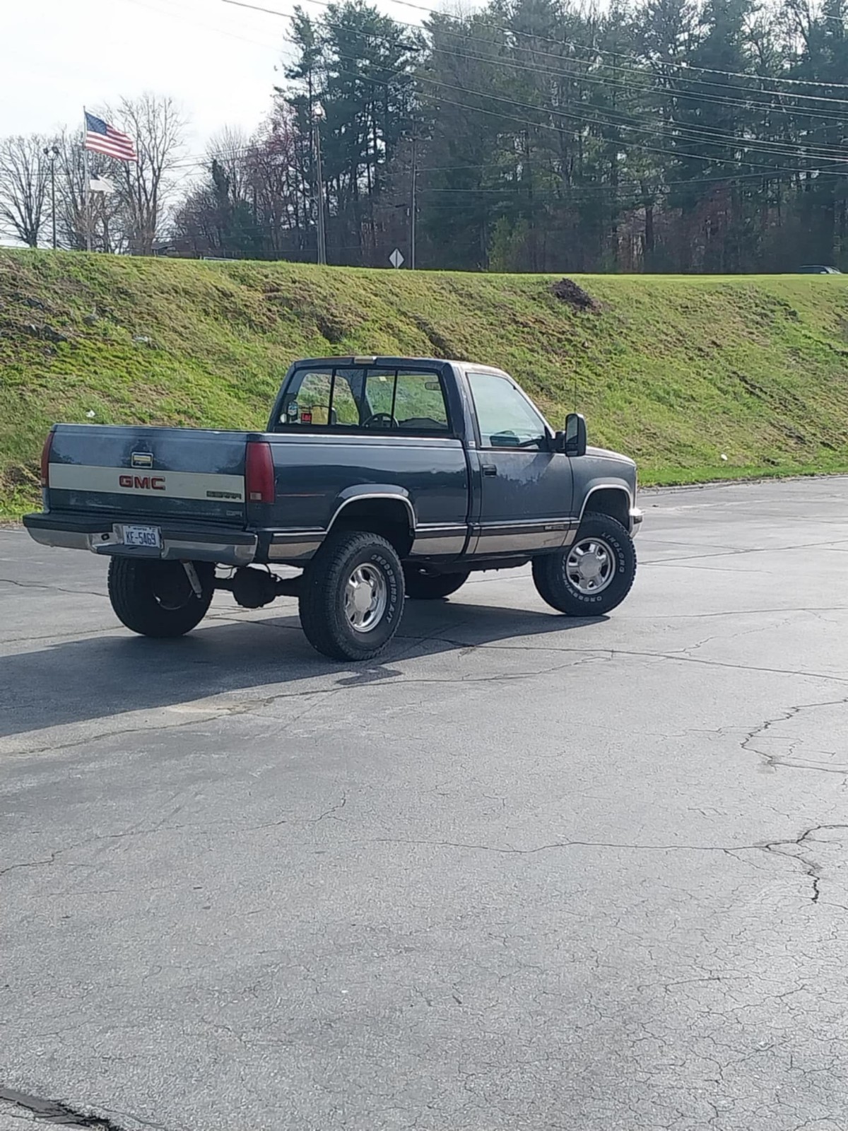GMC-Sierra-1500-1988-Standard-Cab-Pickup