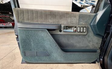 GMC-Sierra-1500-1992-Pickup-Truck-11