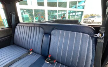 GMC-Sierra-1500-1992-Pickup-Truck-13