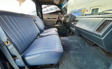 GMC-Sierra-1500-1992-Pickup-Truck-16