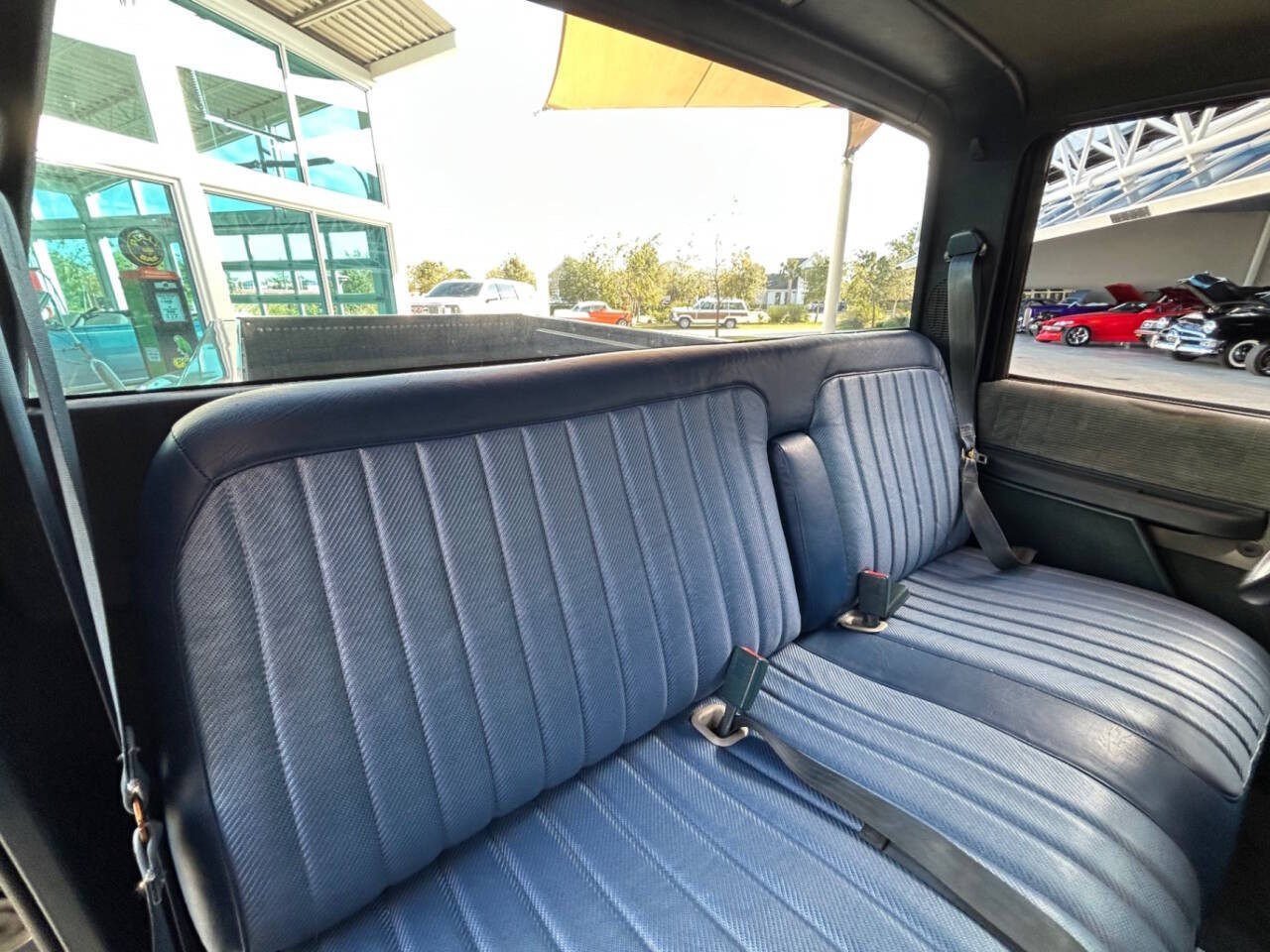 GMC-Sierra-1500-1992-Pickup-Truck-17