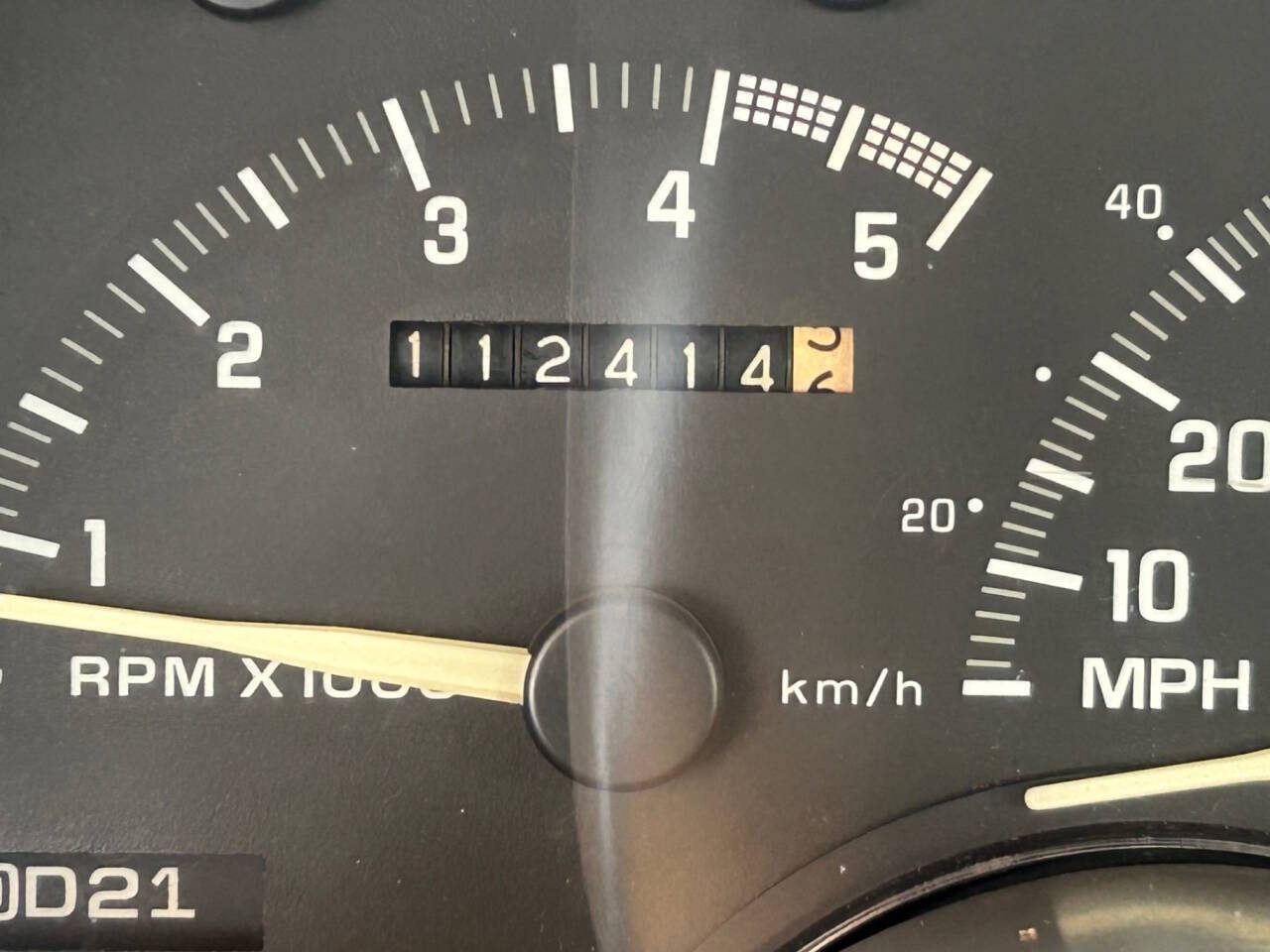 GMC-Sierra-1500-1992-Pickup-Truck-18