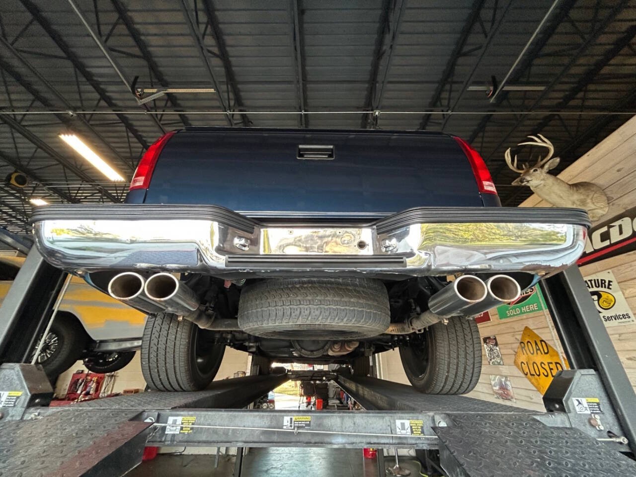 GMC-Sierra-1500-1992-Pickup-Truck-24