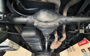 GMC-Sierra-1500-1992-Pickup-Truck-25