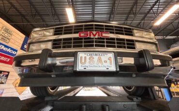 GMC-Sierra-1500-1992-Pickup-Truck-33