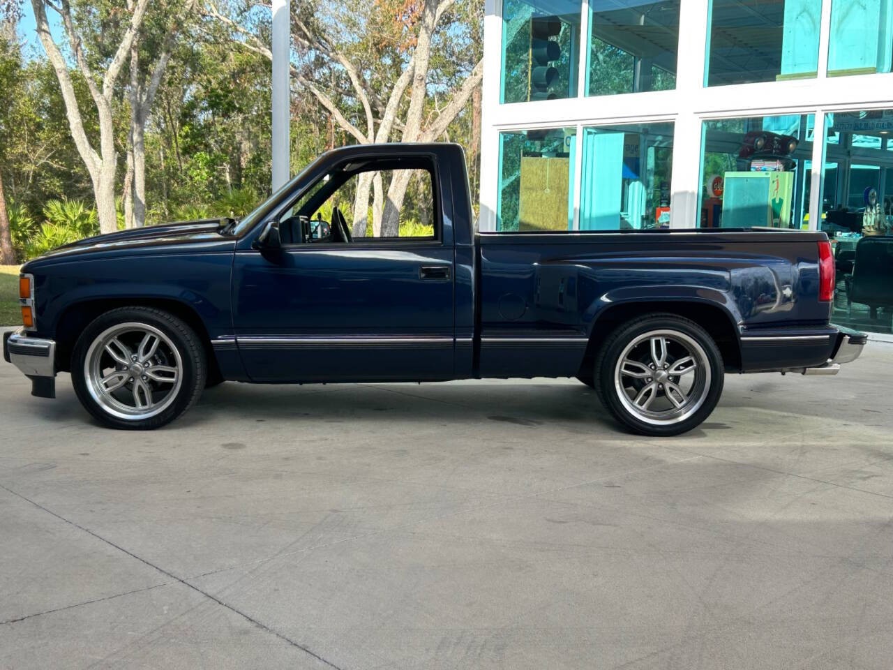 GMC-Sierra-1500-1992-Pickup-Truck-8