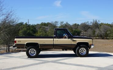 GMC-Sierra-2500-1983-Other-11