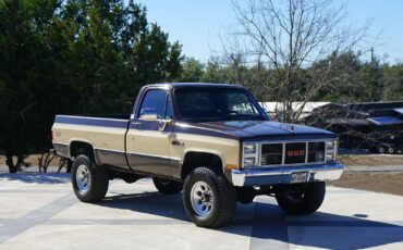 GMC-Sierra-2500-1983-Other-12