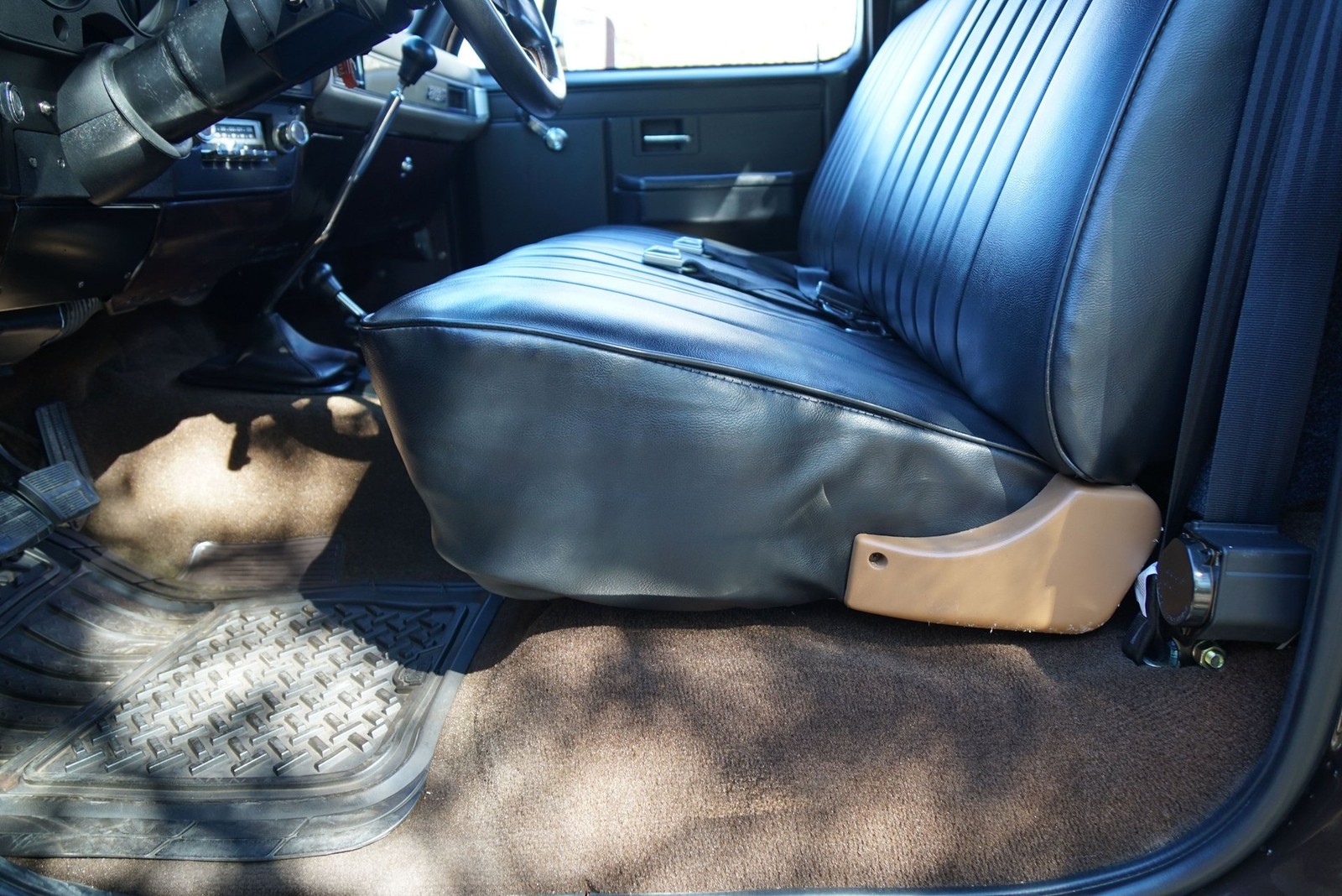 GMC-Sierra-2500-1983-Other-17