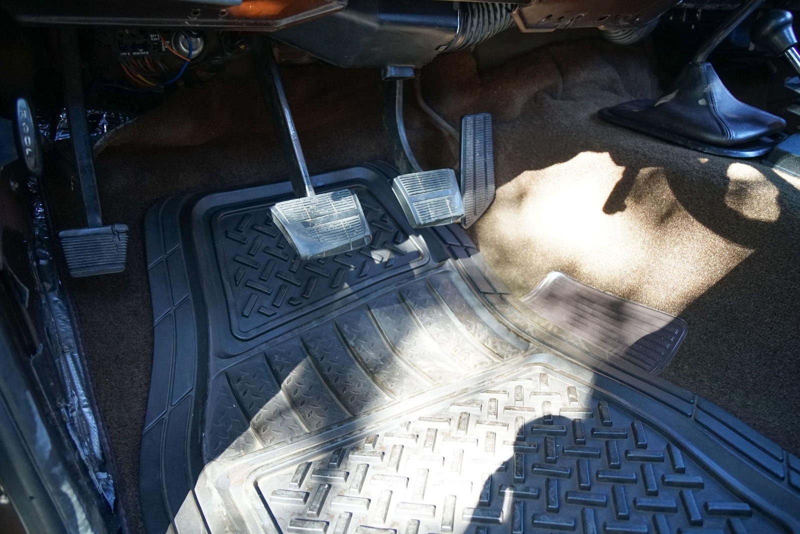 GMC-Sierra-2500-1983-Other-18