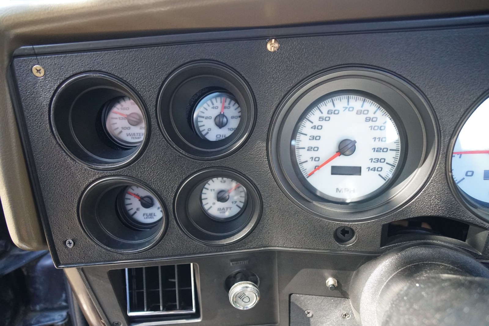 GMC-Sierra-2500-1983-Other-19