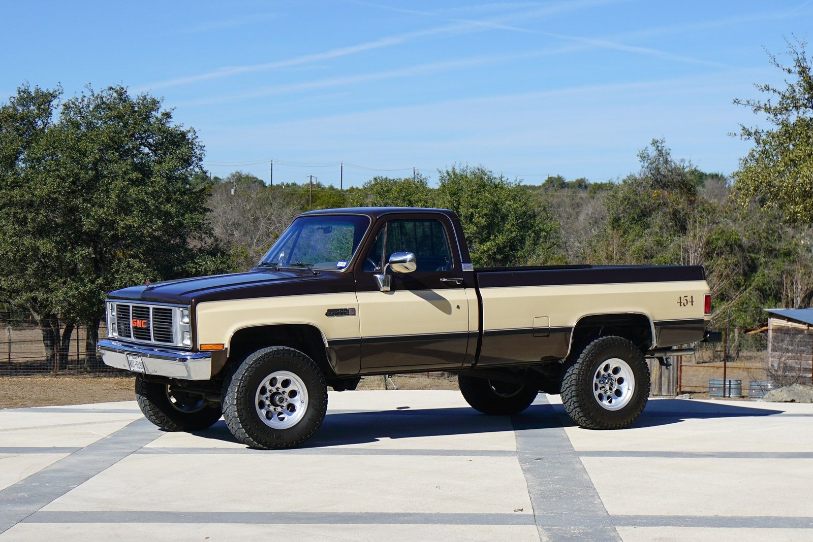 GMC-Sierra-2500-1983-Other