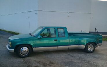 GMC-Sierra-3500-1994-Pickup-Truck-1