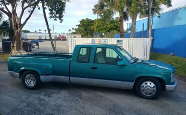 GMC-Sierra-3500-1994-Pickup-Truck-5