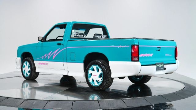 GMC-Sonoma-1992-Standard-Cab-Pickup-3