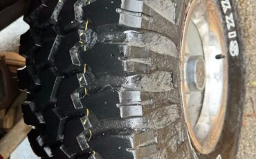 GMC-Suburban-1972-15