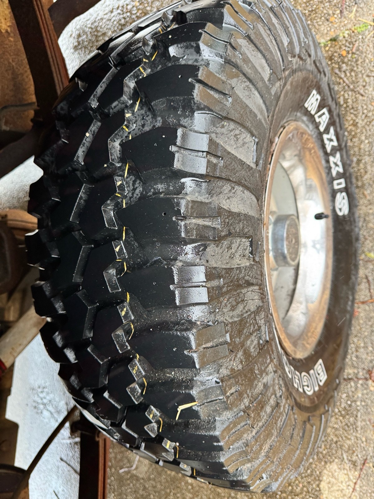 GMC-Suburban-1972-15