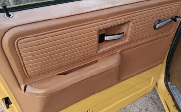 GMC-Suburban-1979-Wagon-11