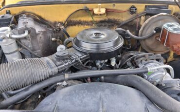 GMC-Suburban-1979-Wagon-12