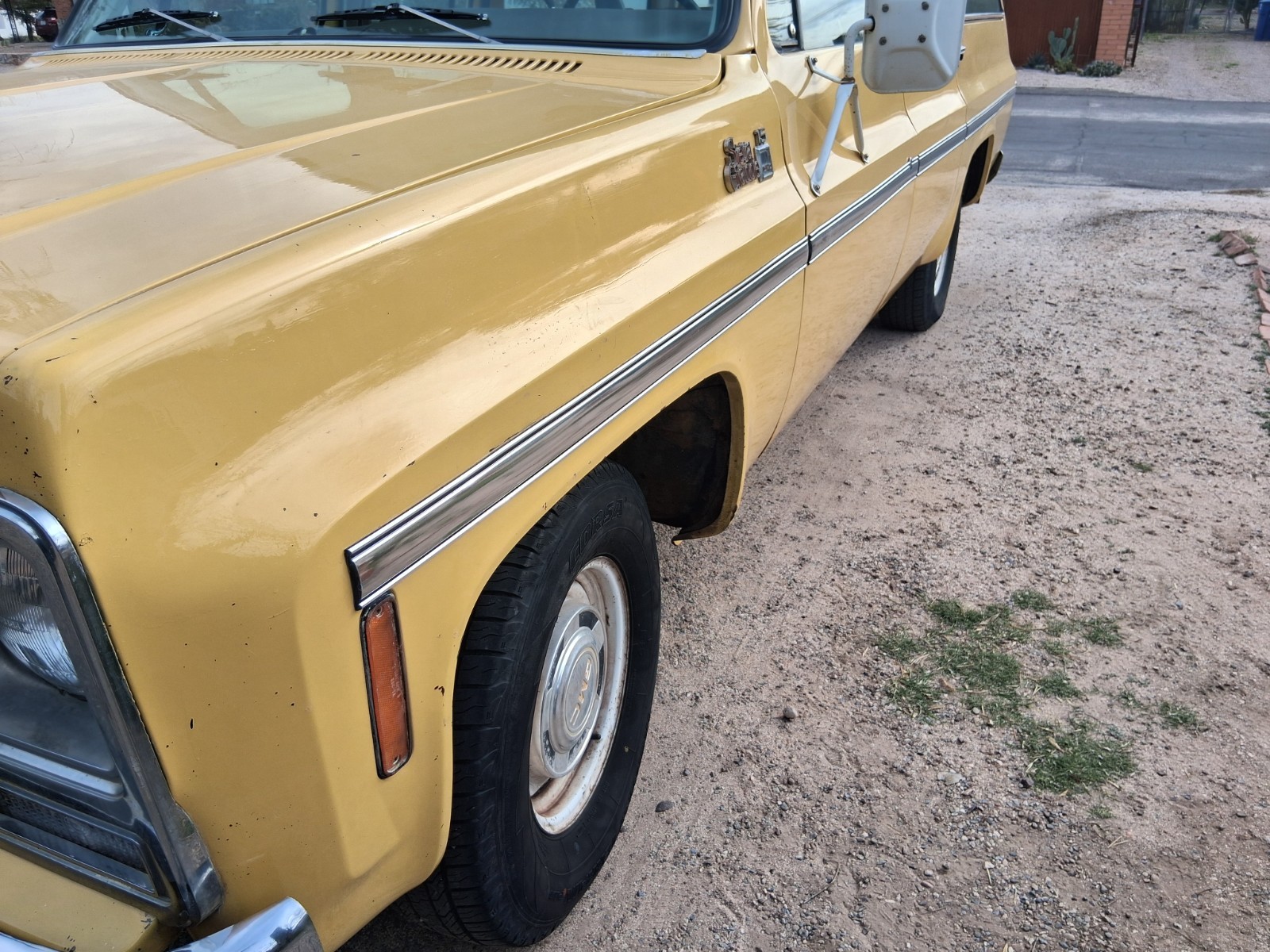 GMC-Suburban-1979-Wagon-14