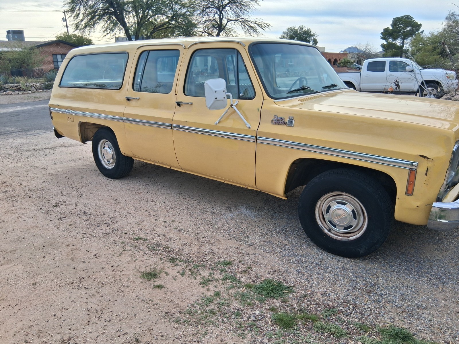 GMC-Suburban-1979-Wagon-16