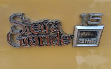 GMC-Suburban-1979-Wagon-18