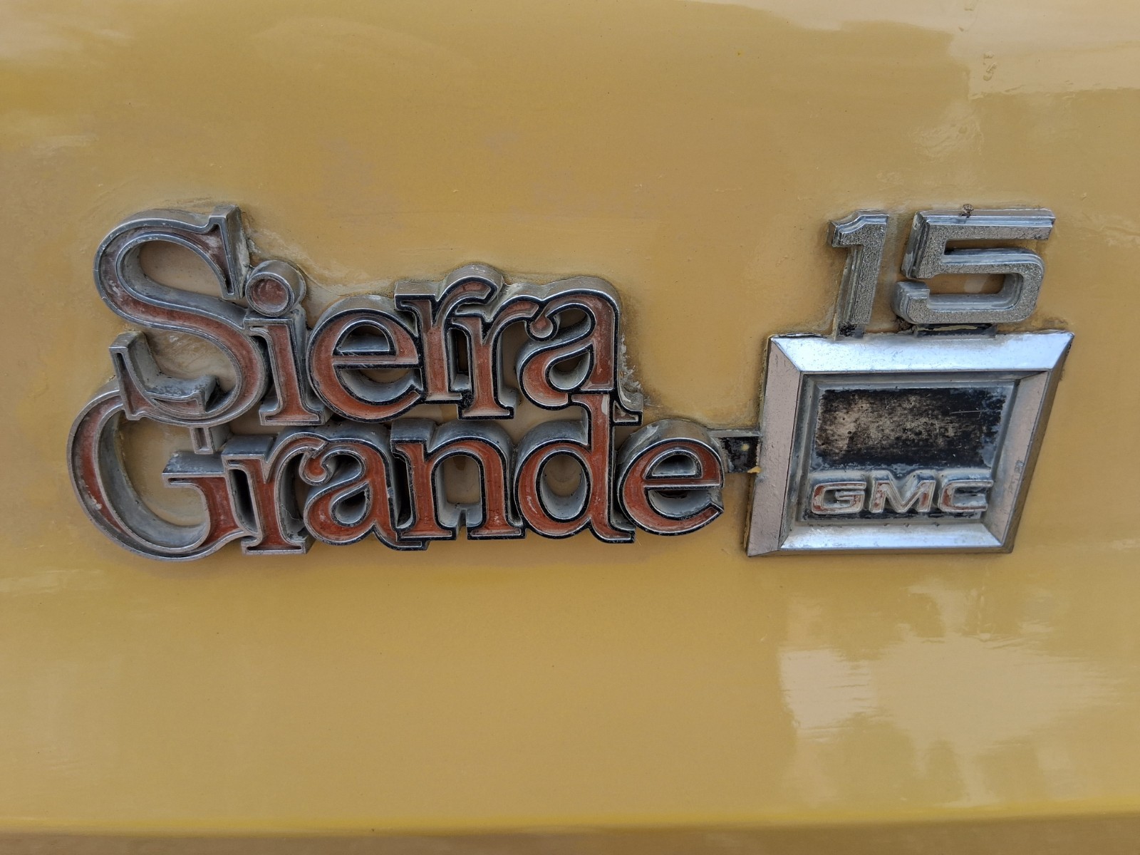 GMC-Suburban-1979-Wagon-18