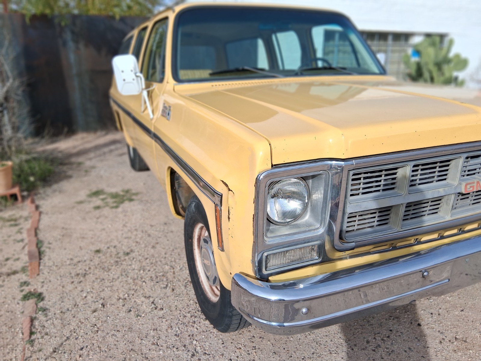 GMC-Suburban-1979-Wagon-2