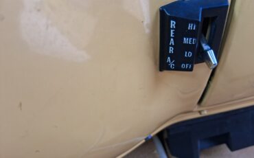 GMC-Suburban-1979-Wagon-22