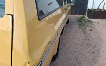 GMC-Suburban-1979-Wagon-33