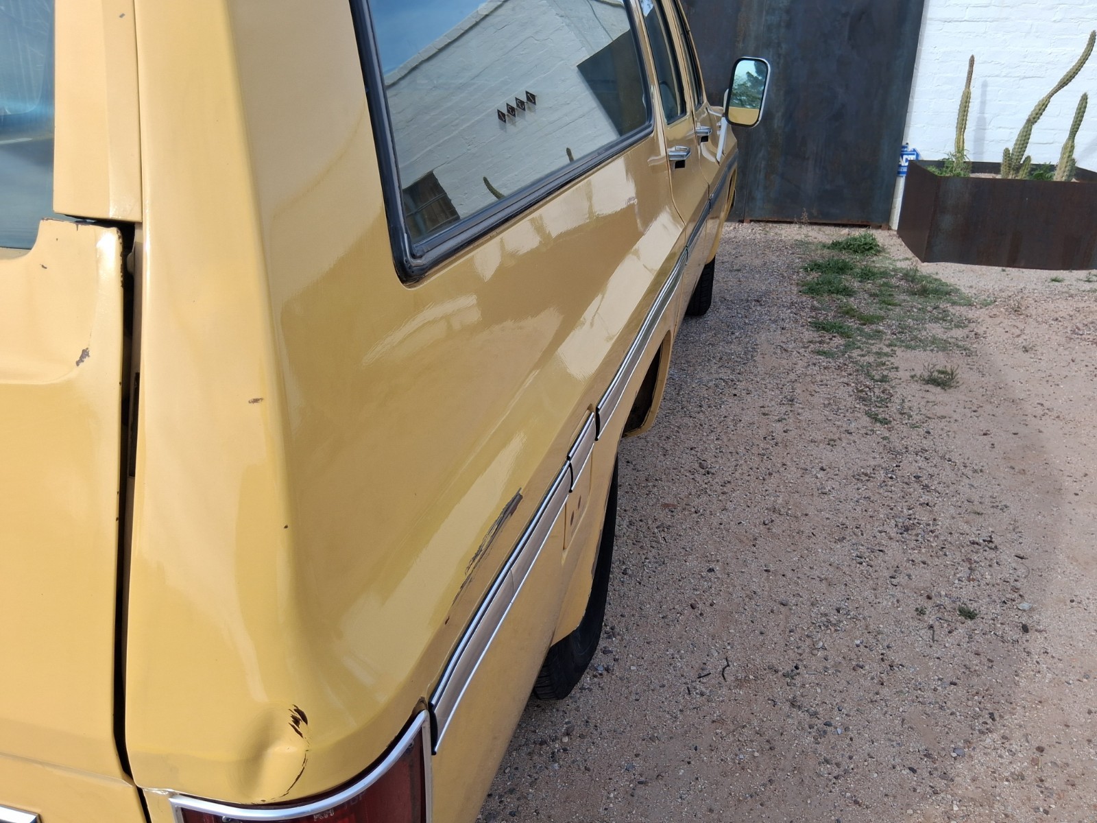 GMC-Suburban-1979-Wagon-33