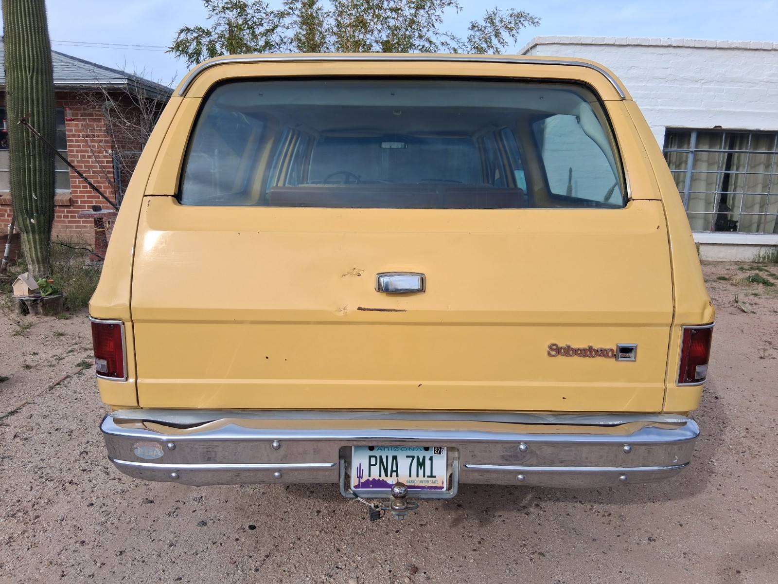 GMC-Suburban-1979-Wagon-34