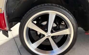 GMC-Suburban-1986-SUV-17