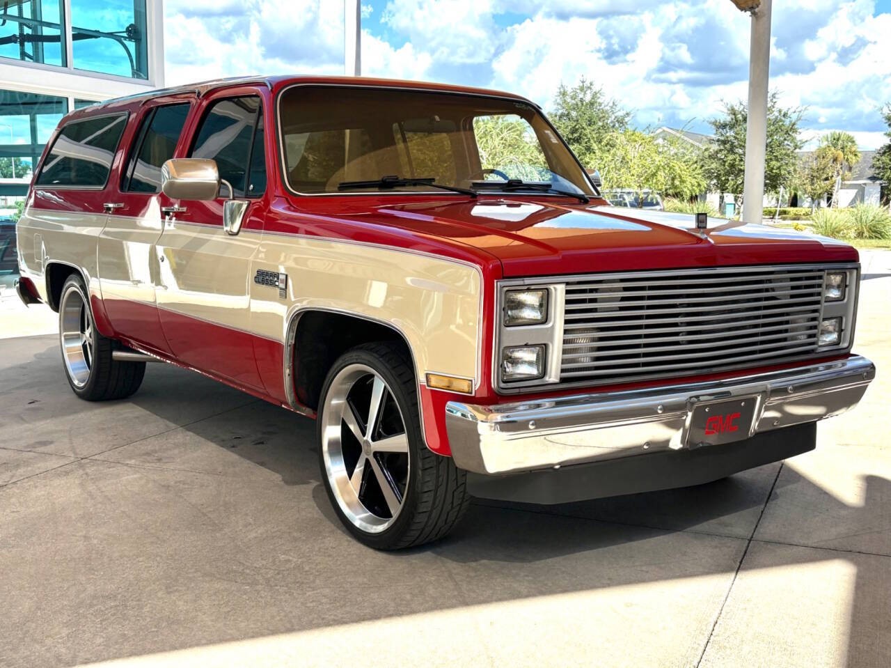 GMC-Suburban-1986-SUV-2