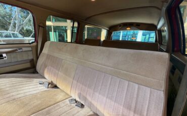 GMC-Suburban-1986-SUV-22