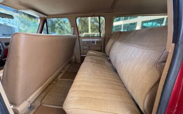 GMC-Suburban-1986-SUV-26