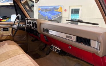 GMC-Suburban-1986-SUV-30