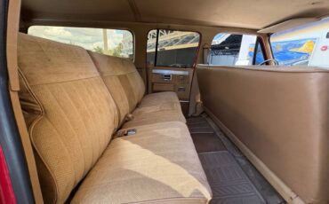 GMC-Suburban-1986-SUV-34