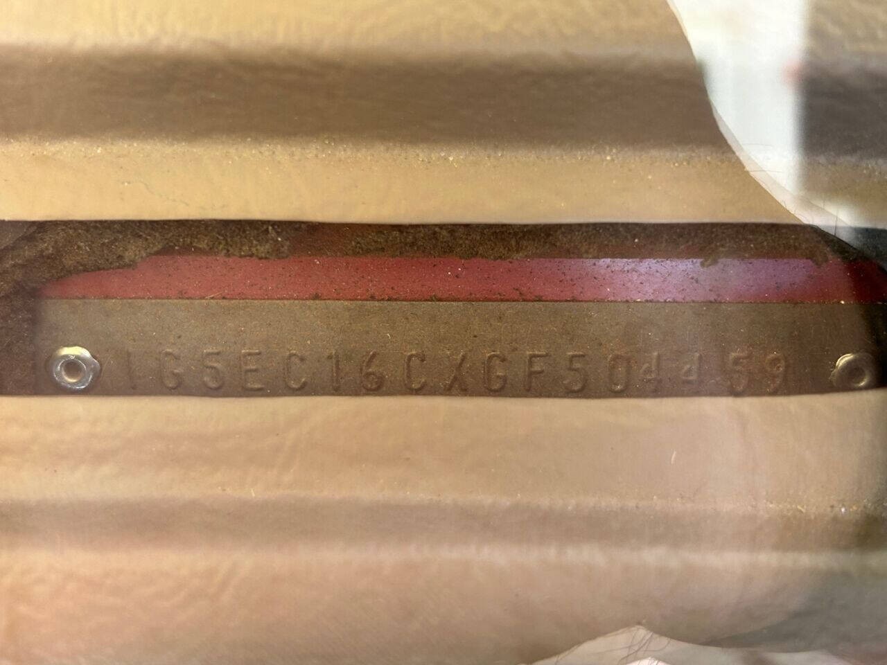 GMC-Suburban-1986-SUV-39