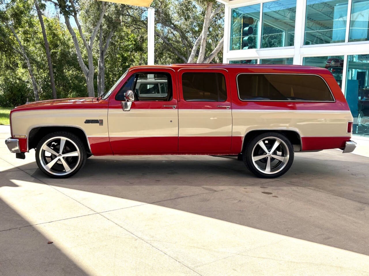 GMC-Suburban-1986-SUV-7