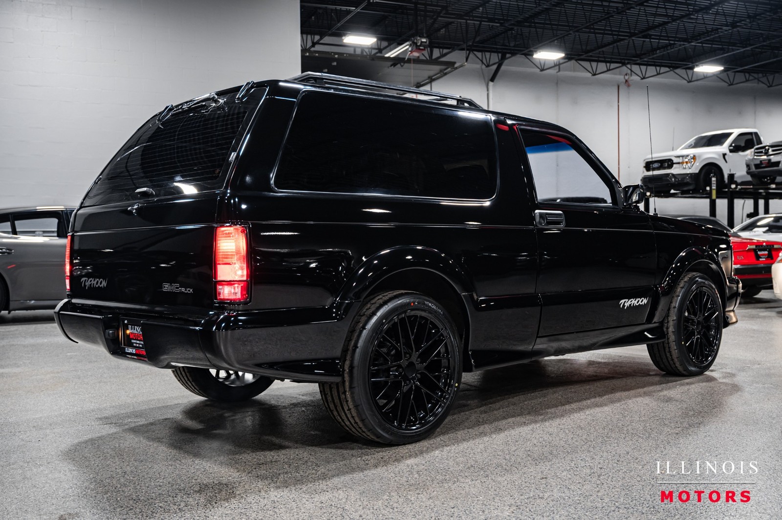 GMC-Typhoon-1992-SUV-4