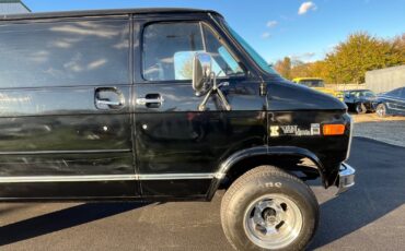 GMC-VAN-DURA-1978-Standard-Passenger-Van-11