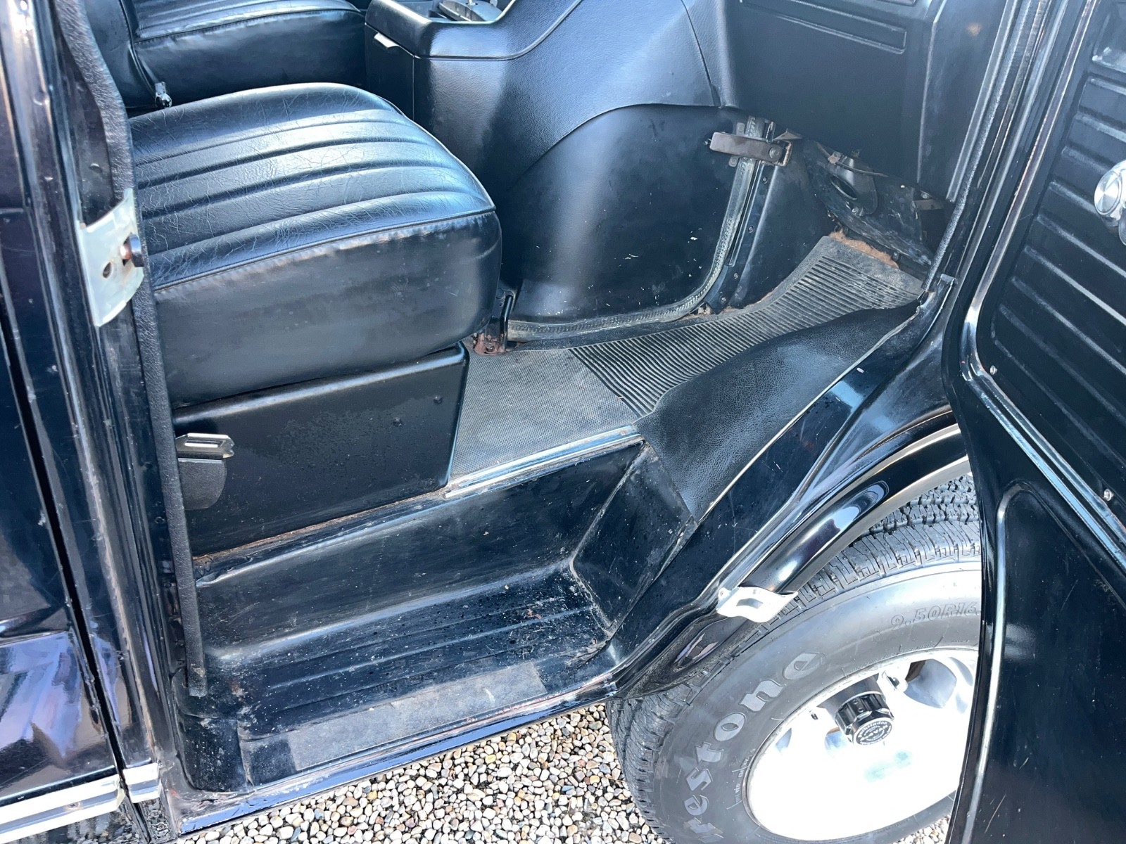 GMC-VAN-DURA-1978-Standard-Passenger-Van-25