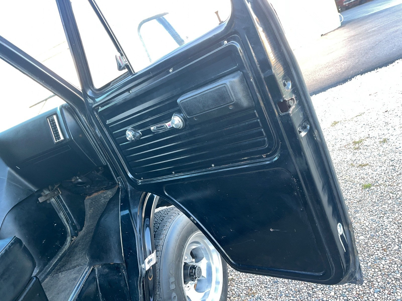 GMC-VAN-DURA-1978-Standard-Passenger-Van-26