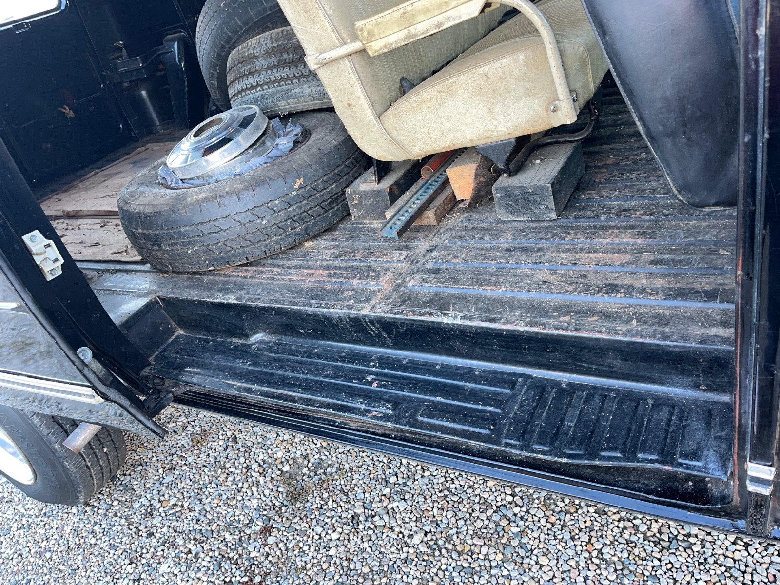 GMC-VAN-DURA-1978-Standard-Passenger-Van-29