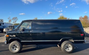 GMC-VAN-DURA-1978-Standard-Passenger-Van-3
