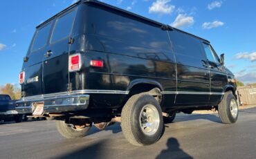 GMC-VAN-DURA-1978-Standard-Passenger-Van-8