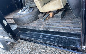 GMC-VAN-DURA-1983-Standard-Passenger-Van-29