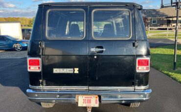 GMC-VAN-DURA-1983-Standard-Passenger-Van-7